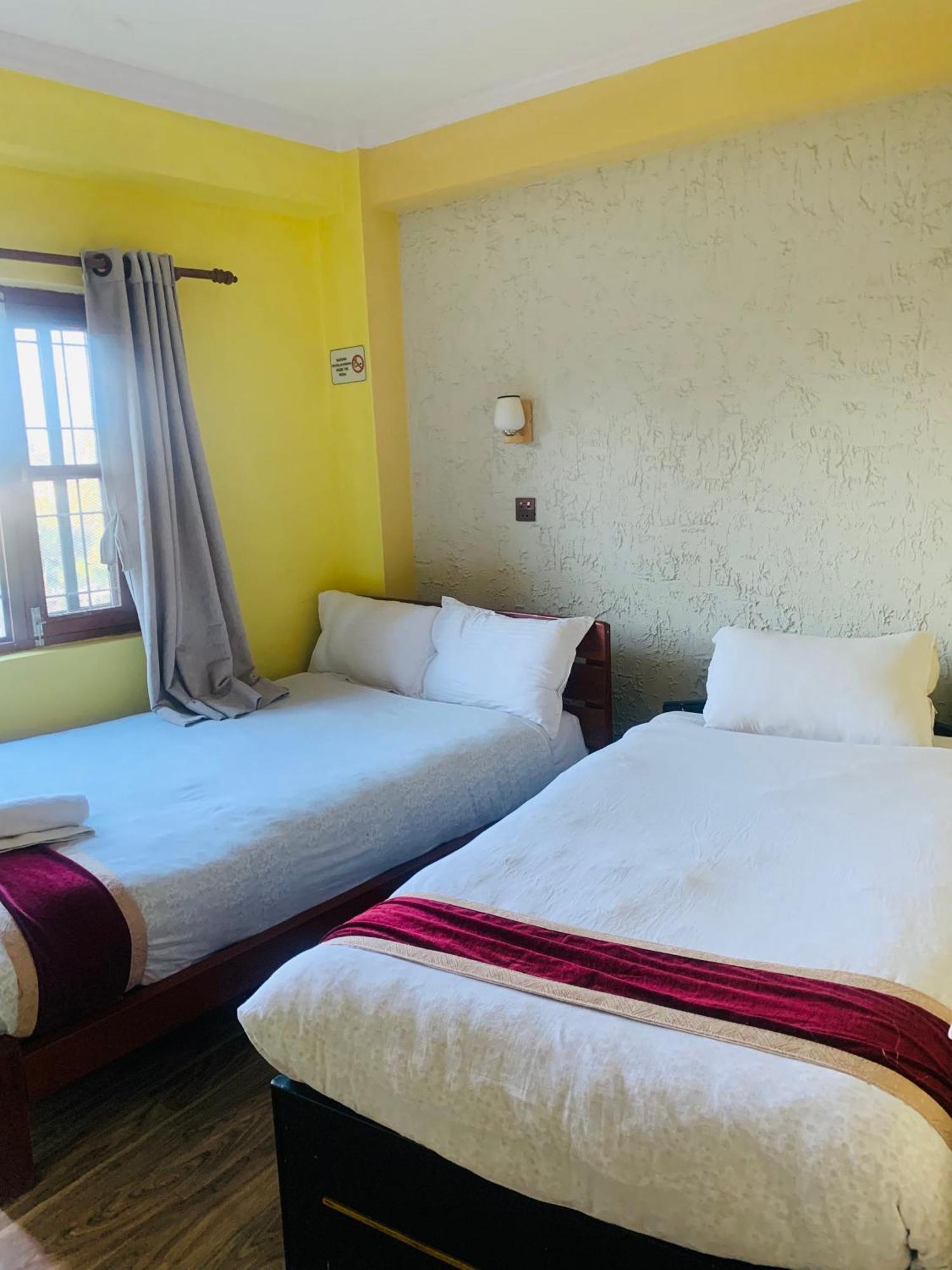 Bandipur Samira Homestay & Mountain View Restaurant Extérieur photo